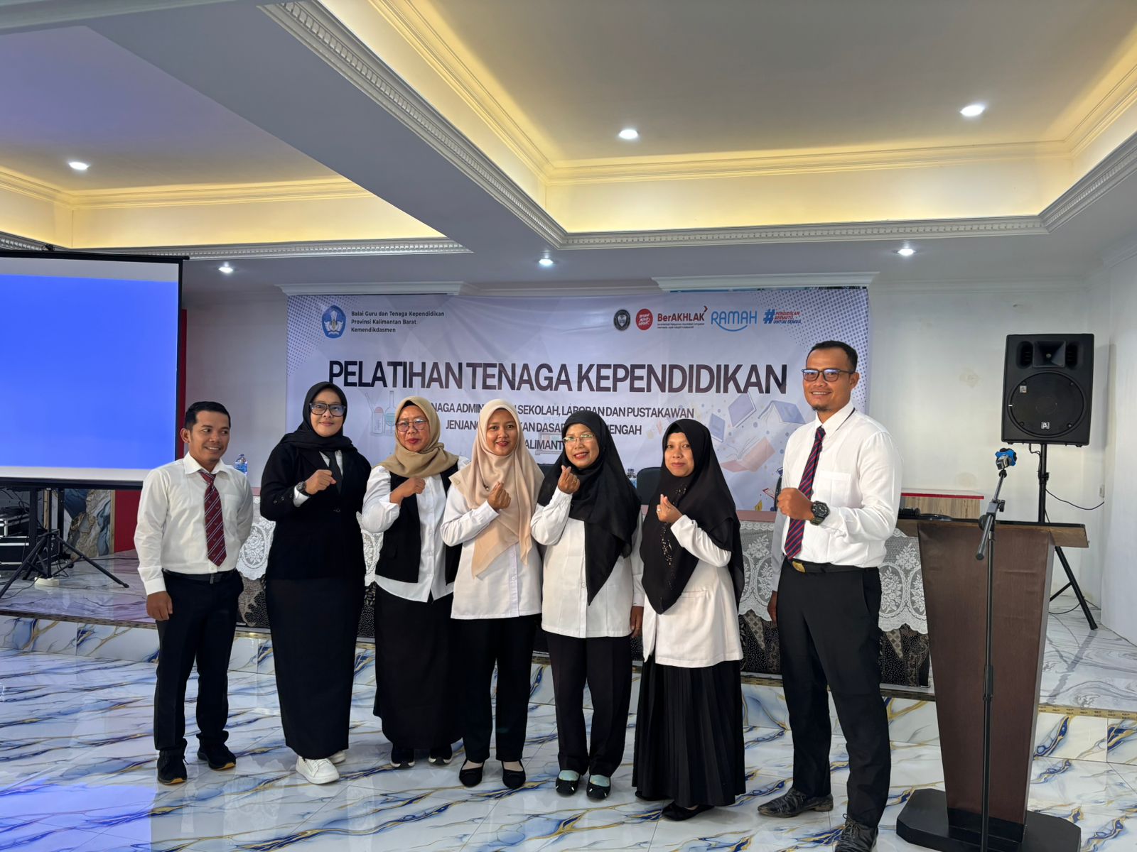 Tenaga Kependidikan SD dan SMP Kabupaten Sambas Ikuti Pelatihan Tendik yang Diselenggarakan oleh BGTK Kalbar